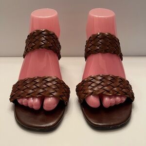 Life Stride brown strappy heeled sandal, size 7.5M